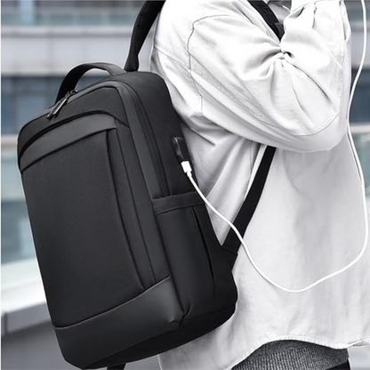 Sac à Dos Urbain Connecté – Élégance & Praticité