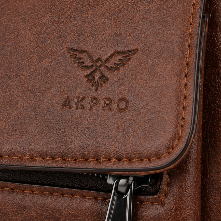 MONARCH™ Urban Clutch