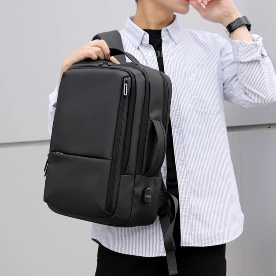 Sac à Dos Business Étanche – Élégance & Connectivité au Quotidien