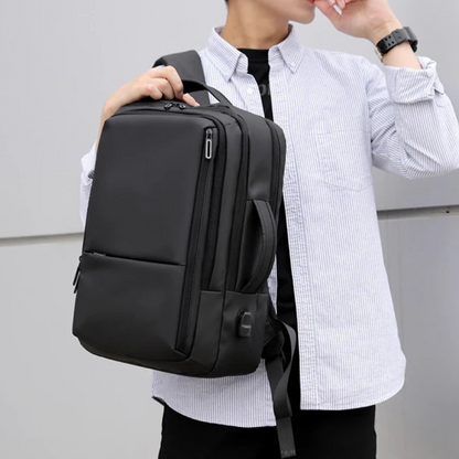 Sac à Dos Business Étanche – Élégance & Connectivité au Quotidien