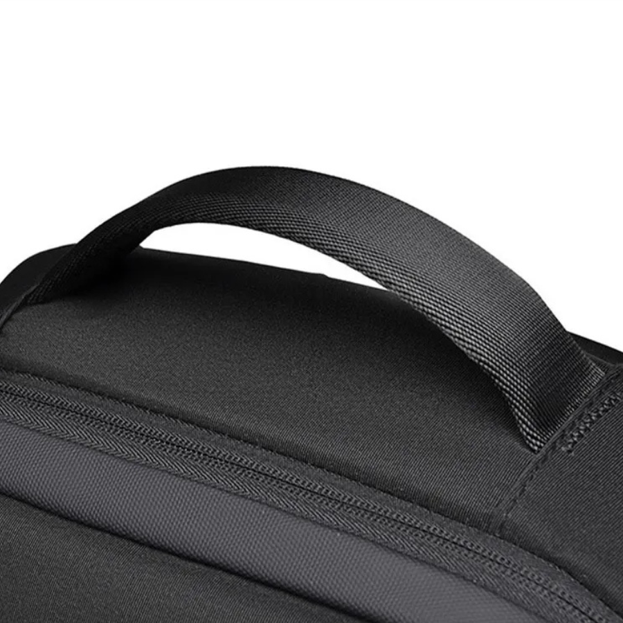 Sac à Dos Urbain Connecté – Élégance & Praticité